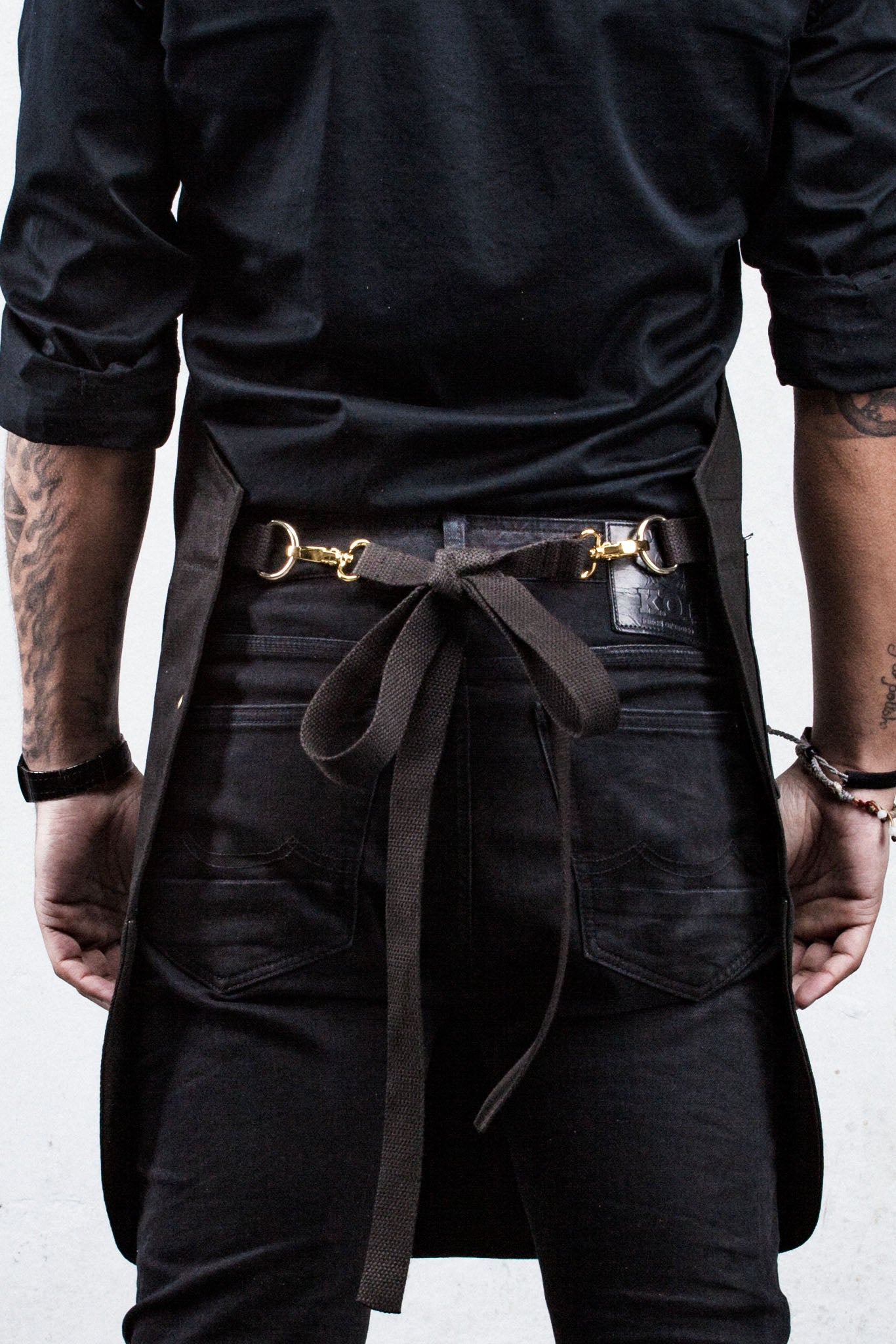 The Apprentice - CANVAS - 4 Colours