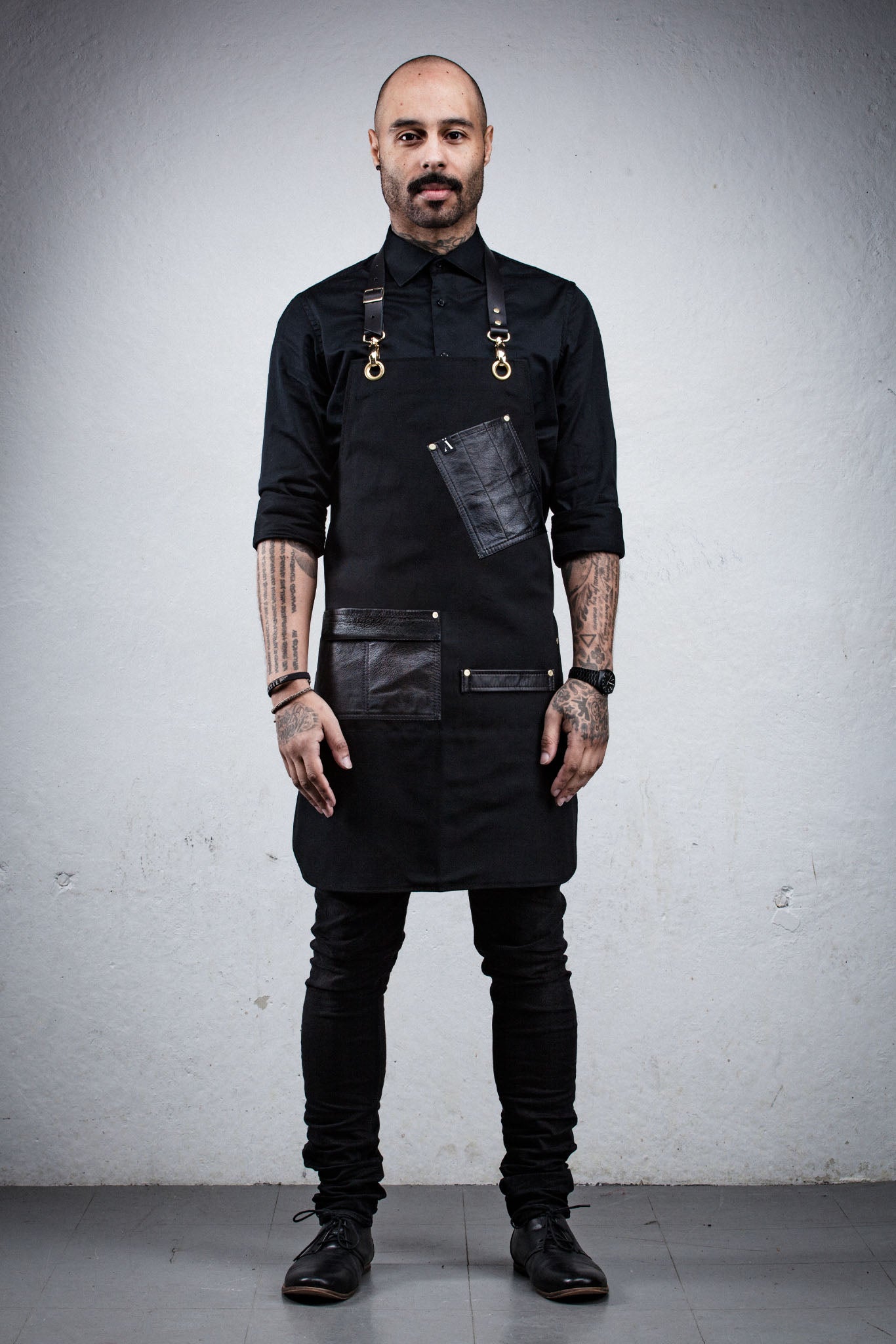 The Barber Standard - Leather Pocket Apron