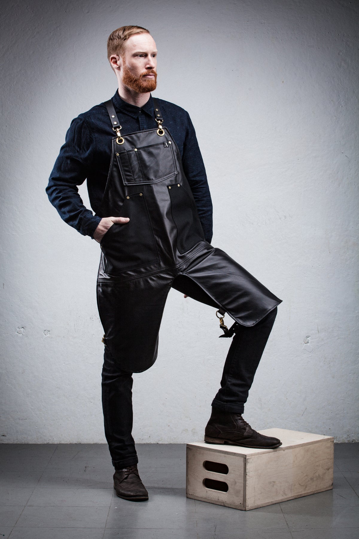 The Journeyman - Split Leg Apron