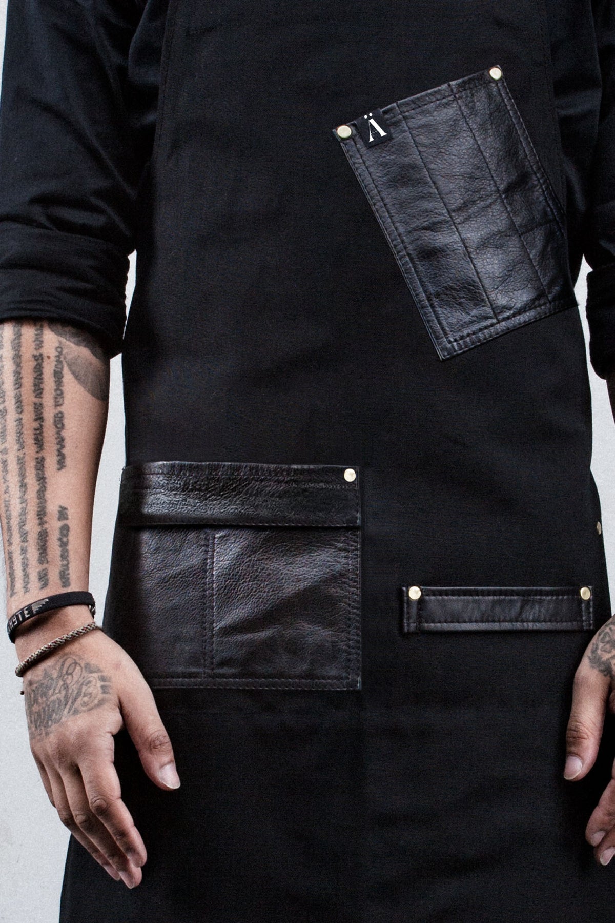 The Barber Standard - Leather Pocket Apron