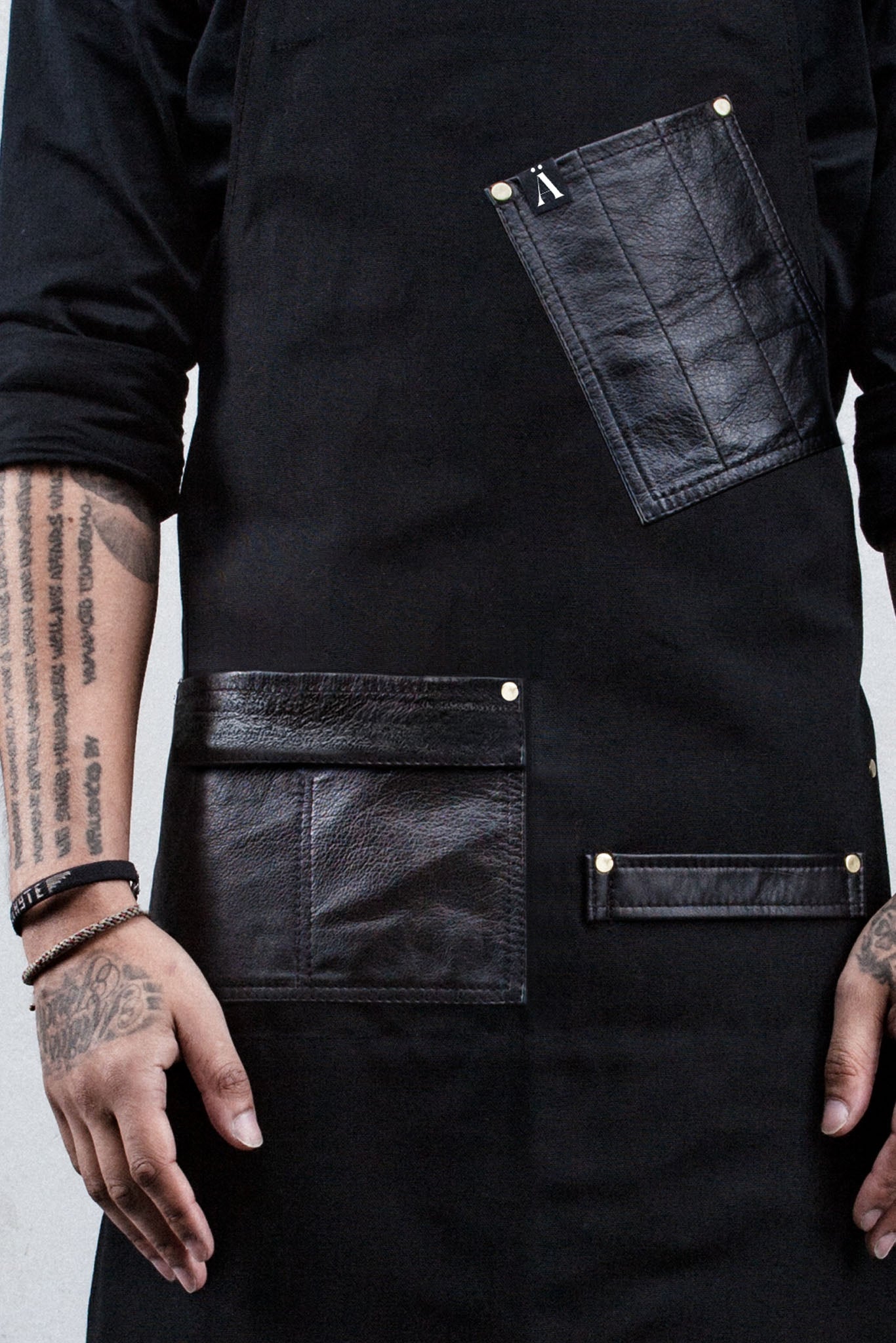 The Barber Standard - Leather Pocket Apron