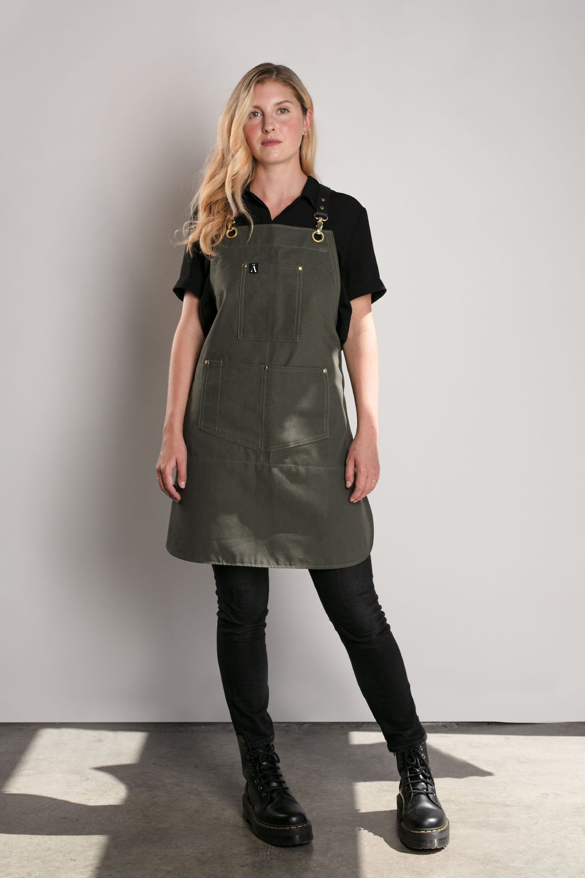 The Apprentice - CANVAS - 4 Colours