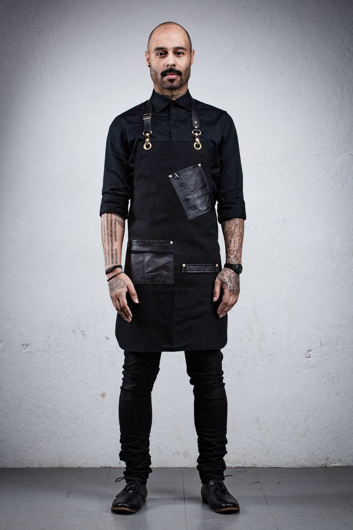 The Barber Standard - Leather Pocket Apron