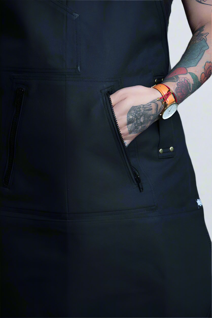 Infinite Black™ BLEACH-PROOF BLACK DENIM STYLIST APRON